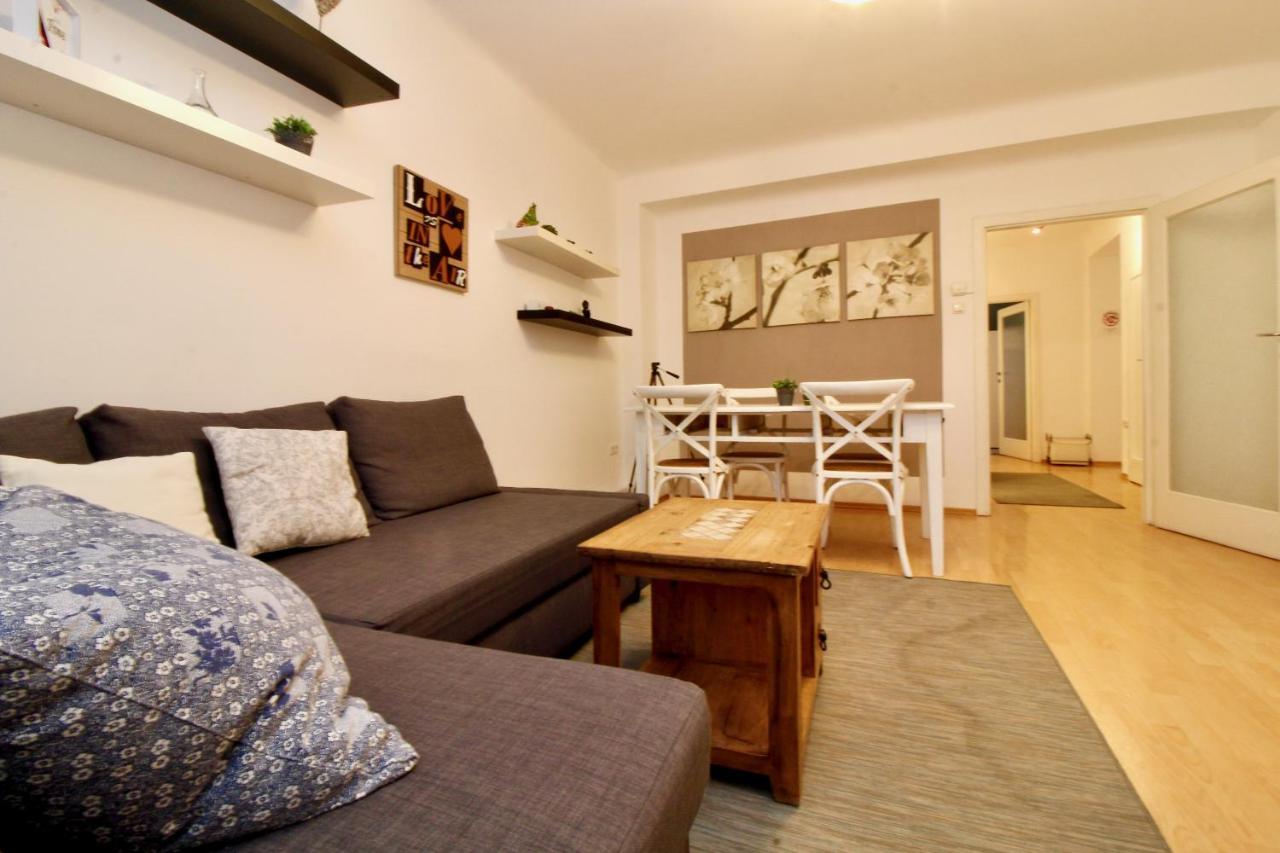 Gorgeous Hideout | City Center Apartment ウィーン エクステリア 写真